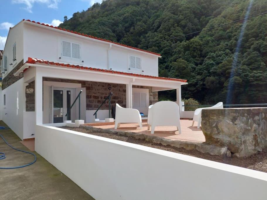 Willa Casa Do Sanguinho Faial da Terra Zewnętrze zdjęcie